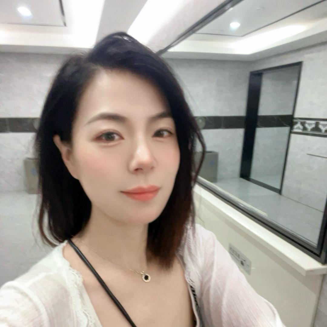 临沂启阳路熙熙中高端女装