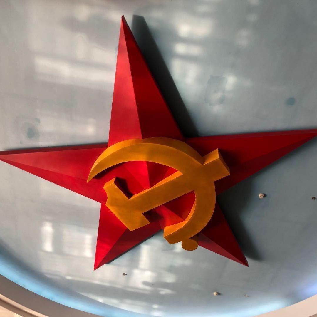 橄榄绿🇨🇳🇨🇳
