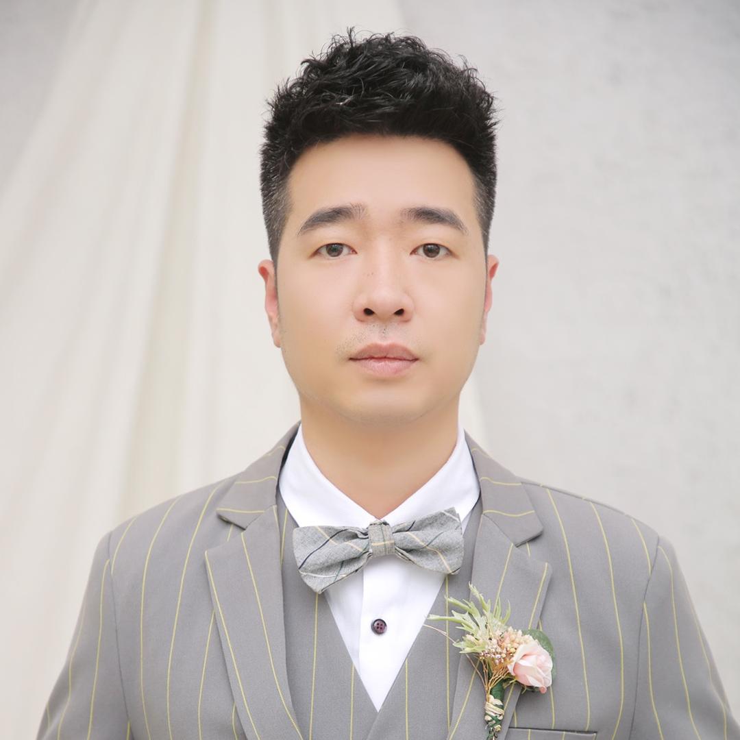 长寿阿洋专注减龄发型设计