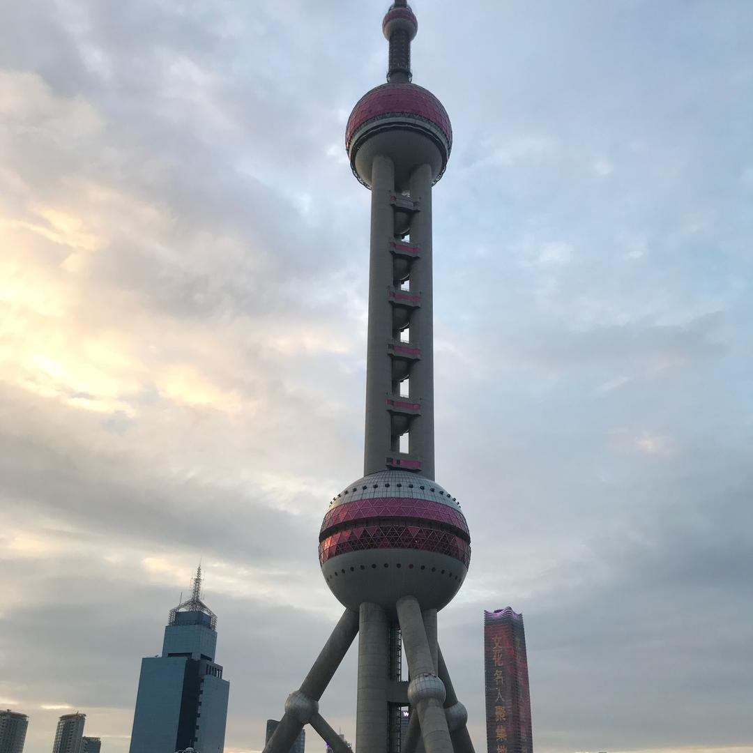 凌云忆少