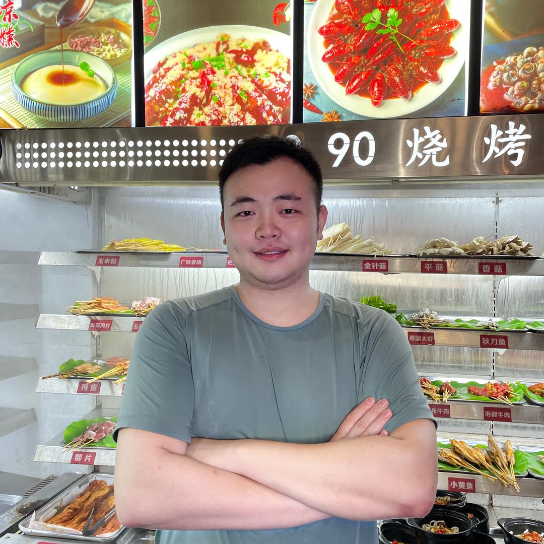 阿瑞做烧烤