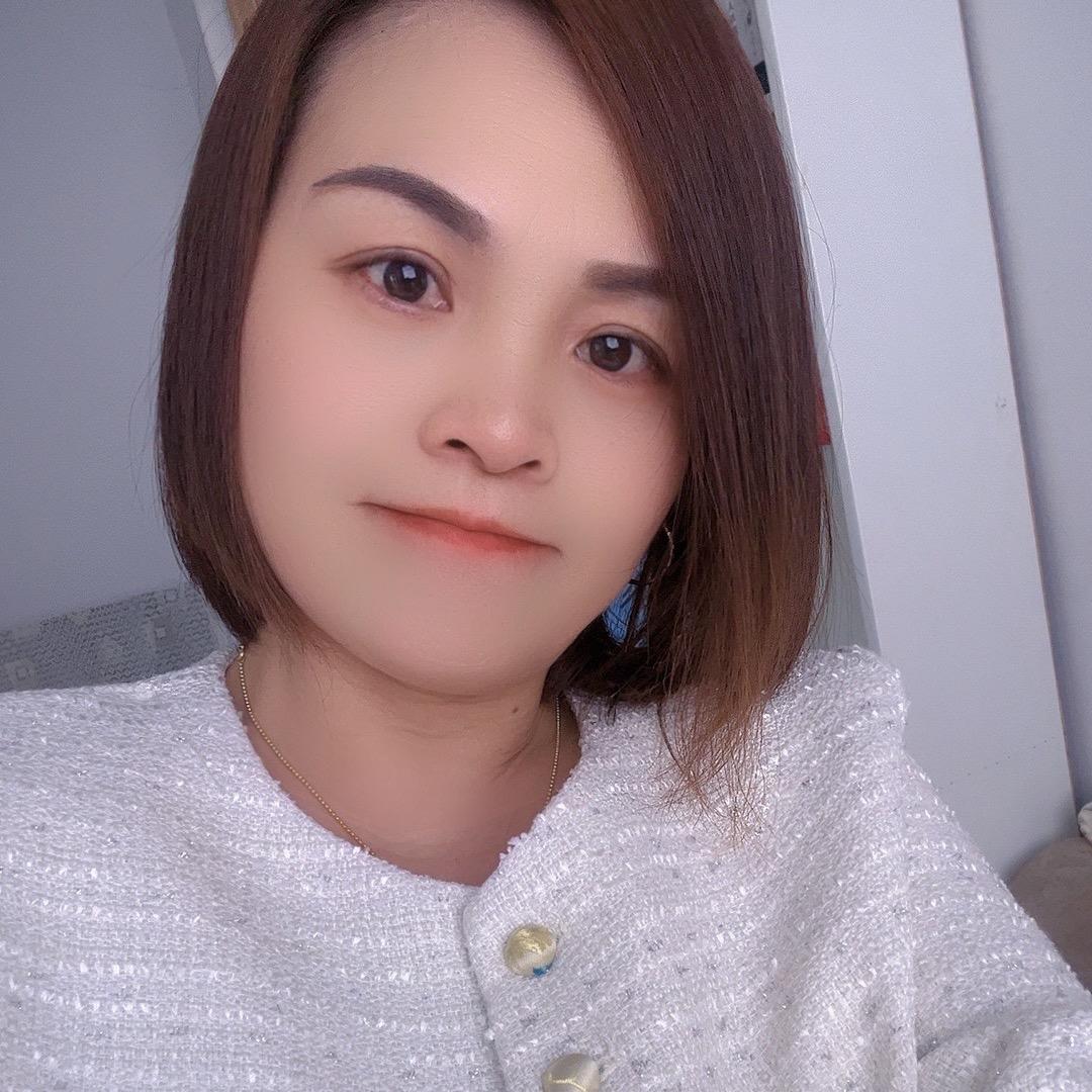 爱闹的疯丫头