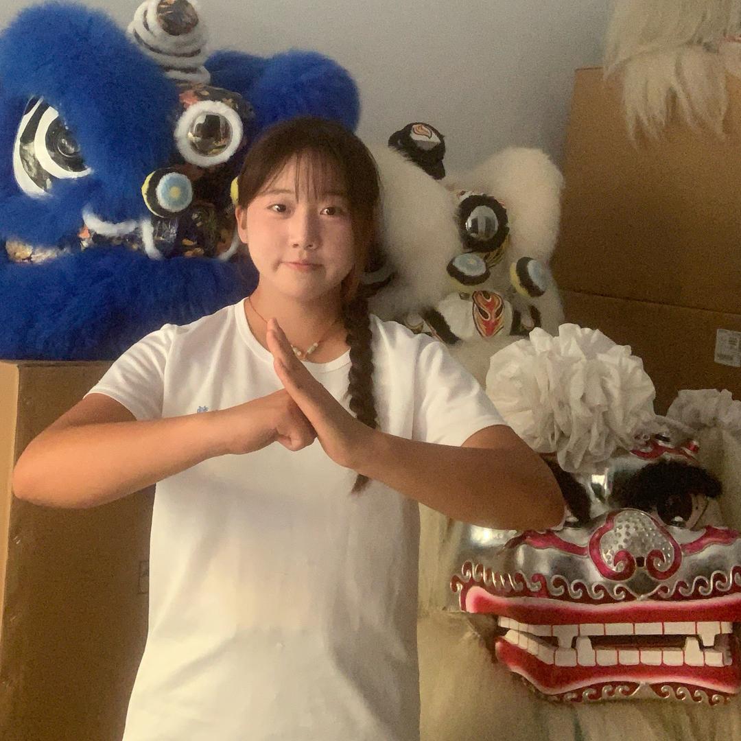 小白狮河南舞狮妹