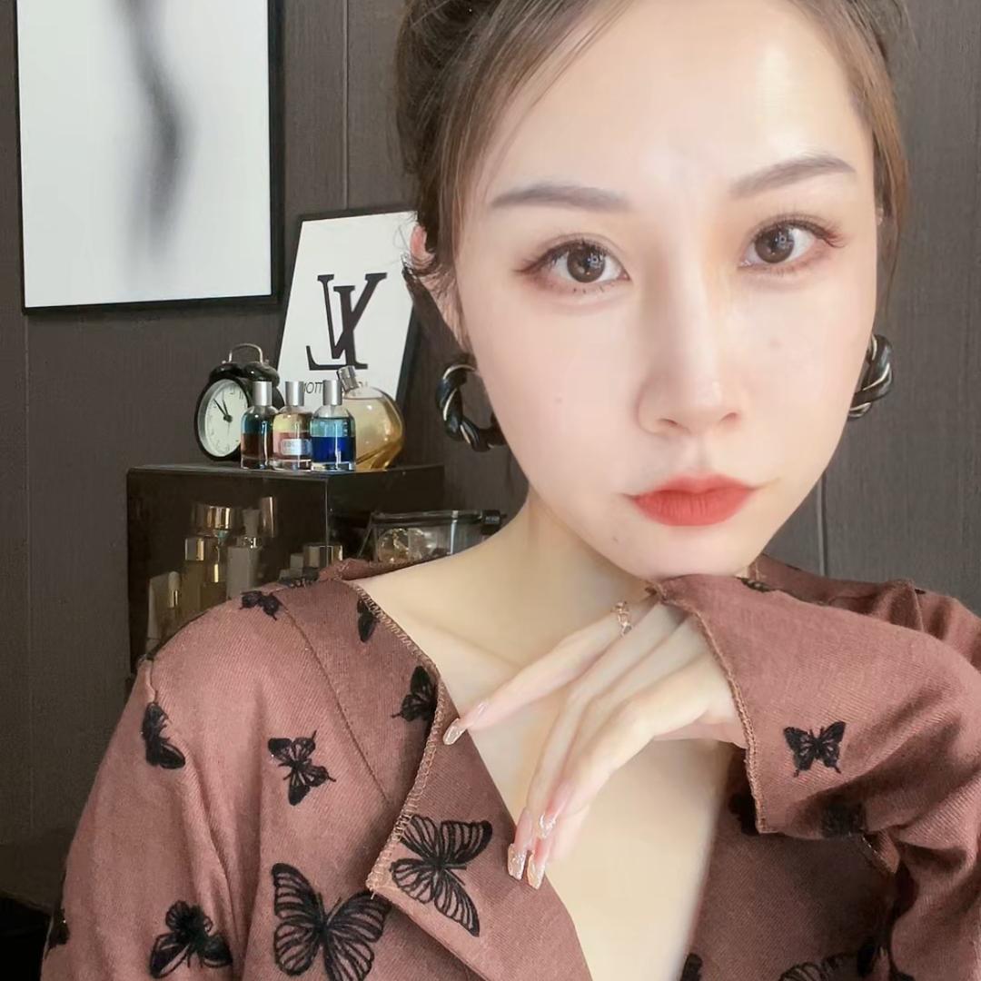 我是高高