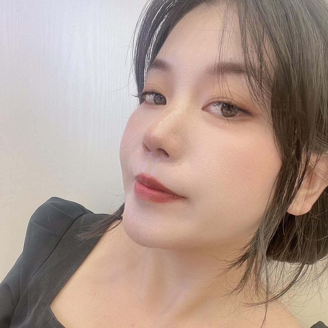 A  ·阿佳💃🏼
