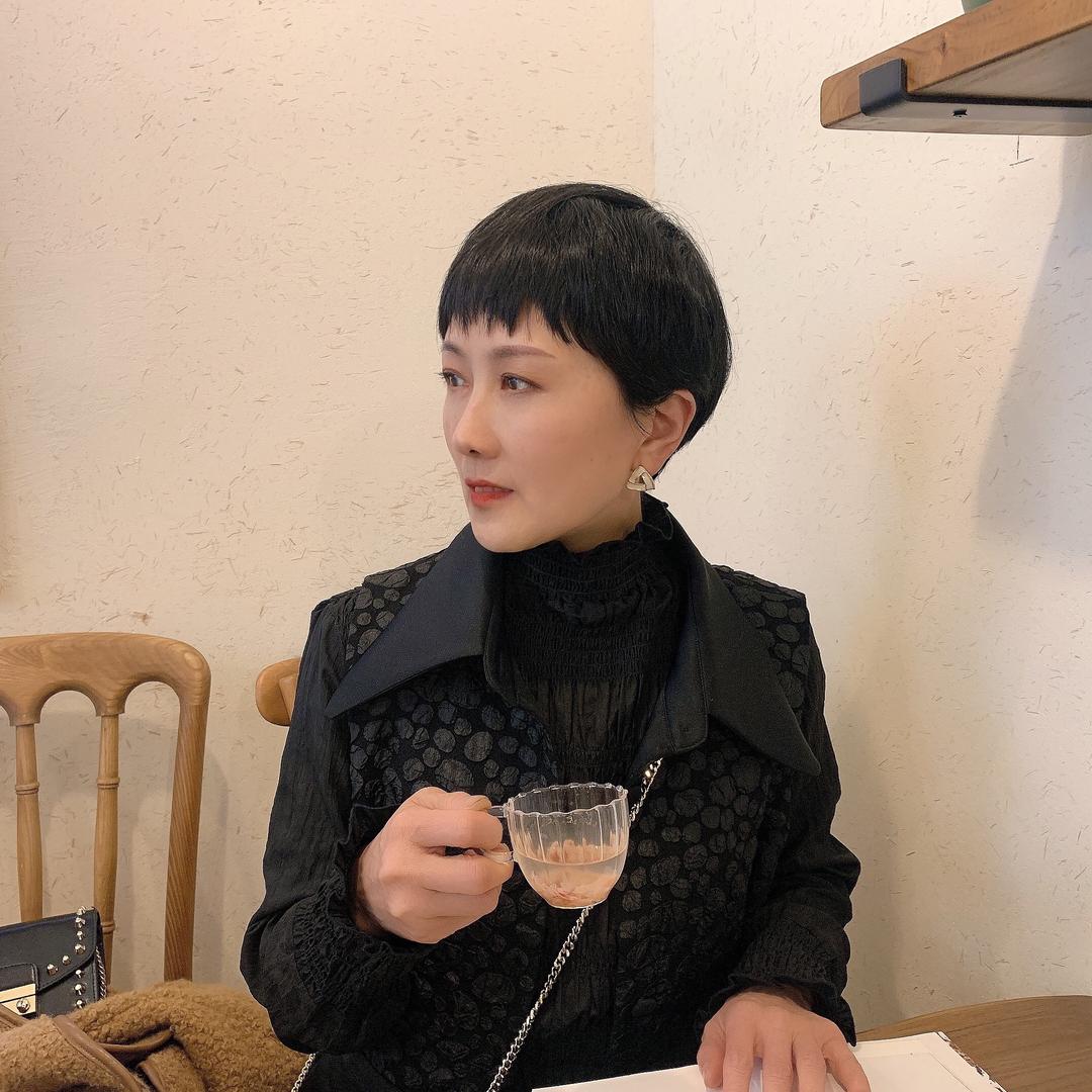 @闫淑