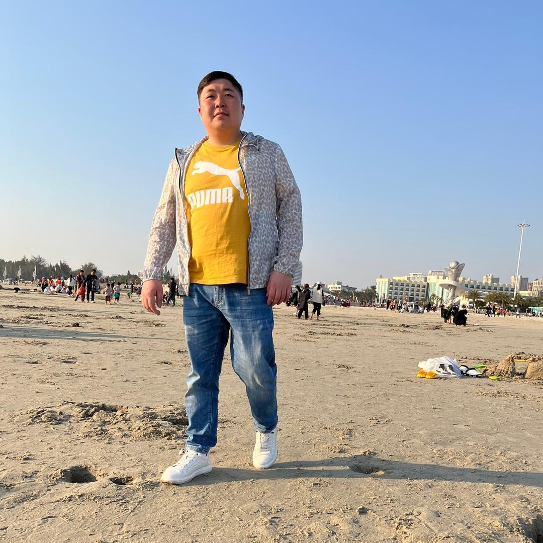 李三伟