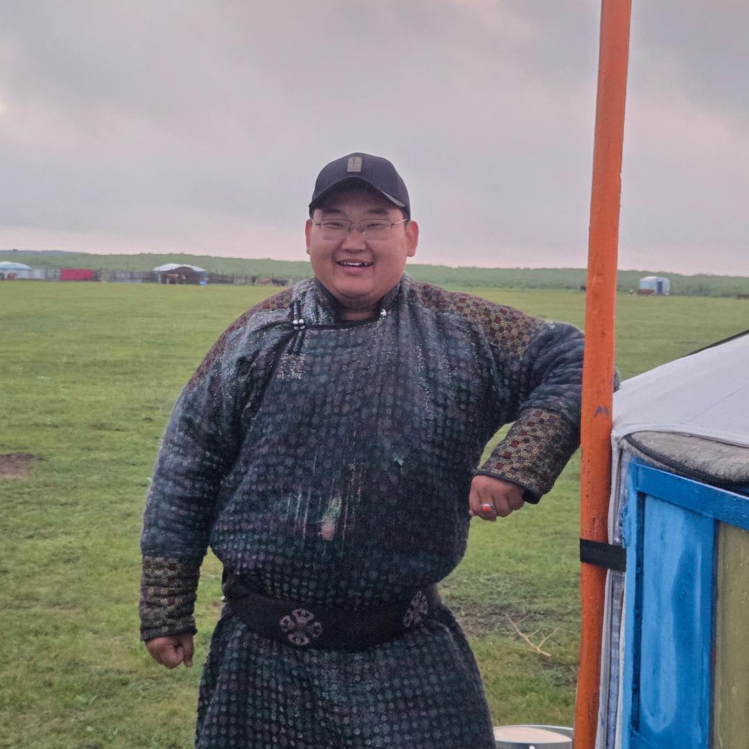 大吃一斤手扒肉（恩师都兰）