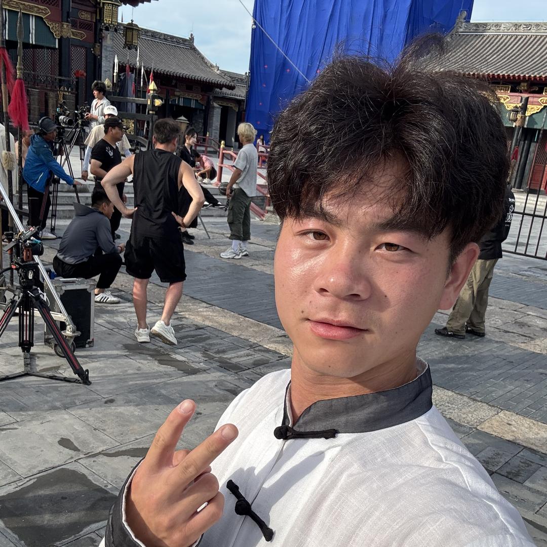 郑州卖胶小李华商汇中闽东盛