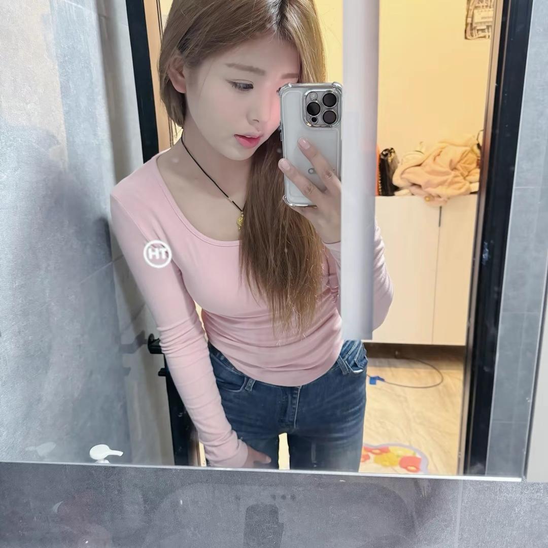 胡悦月@