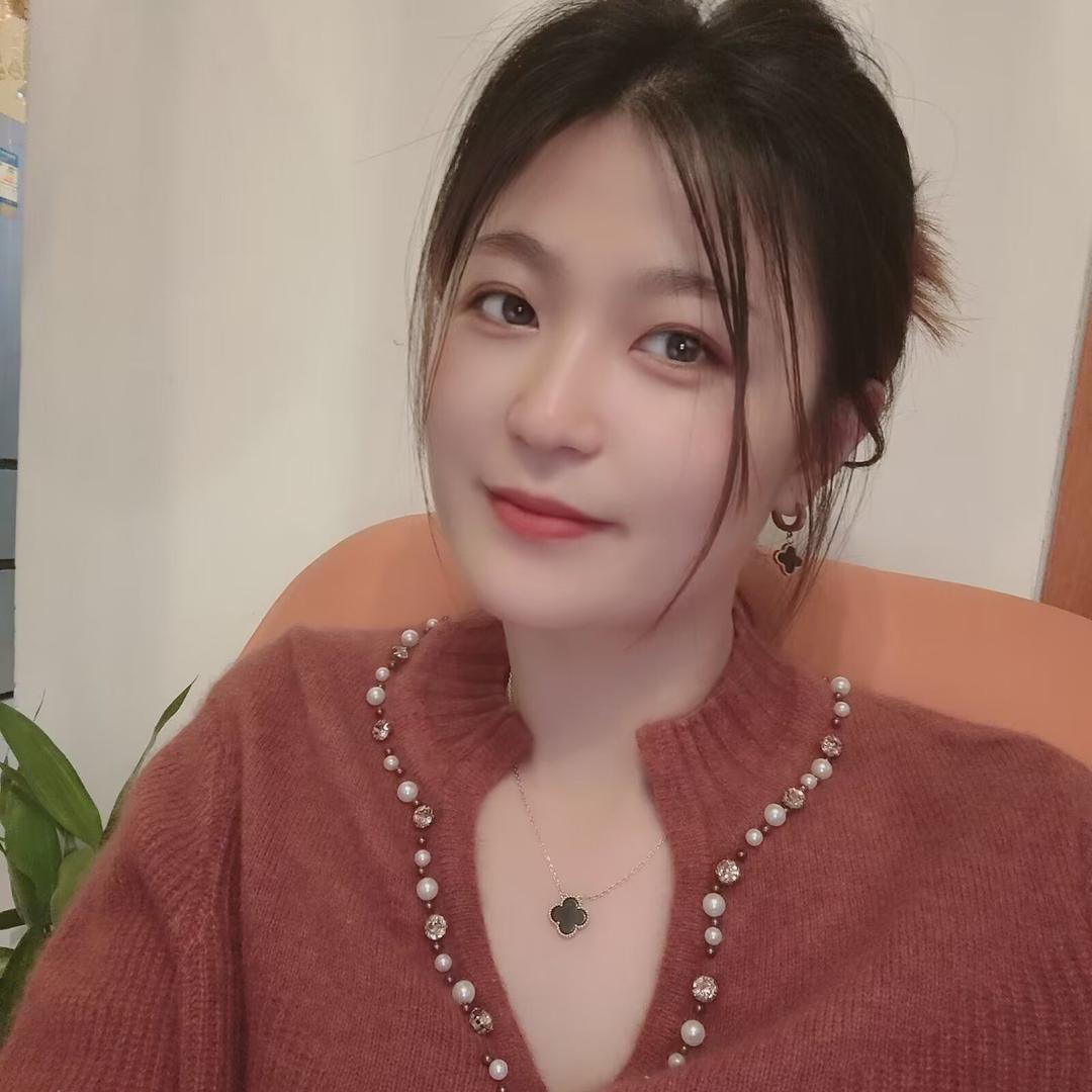 苗小曼的二手车行