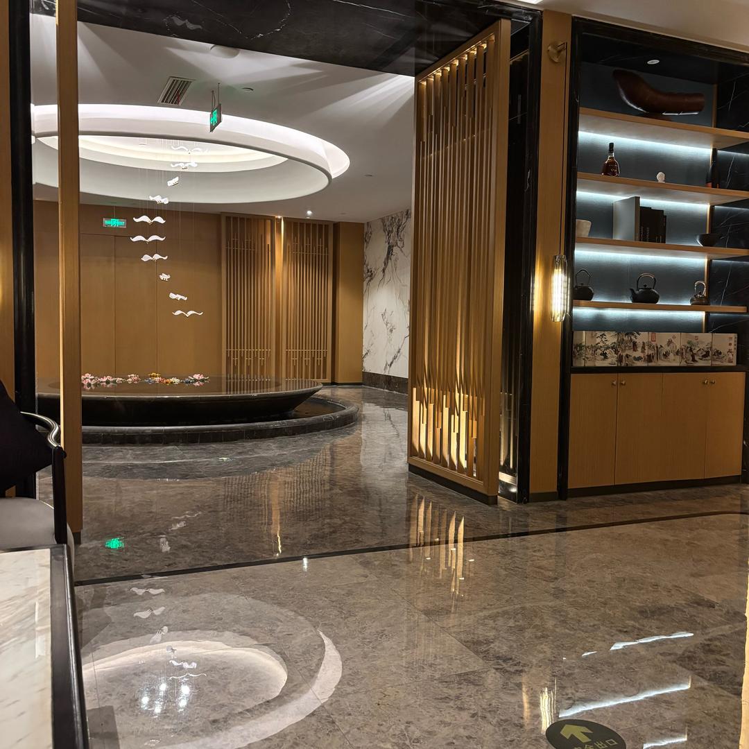 舍品会的高级感