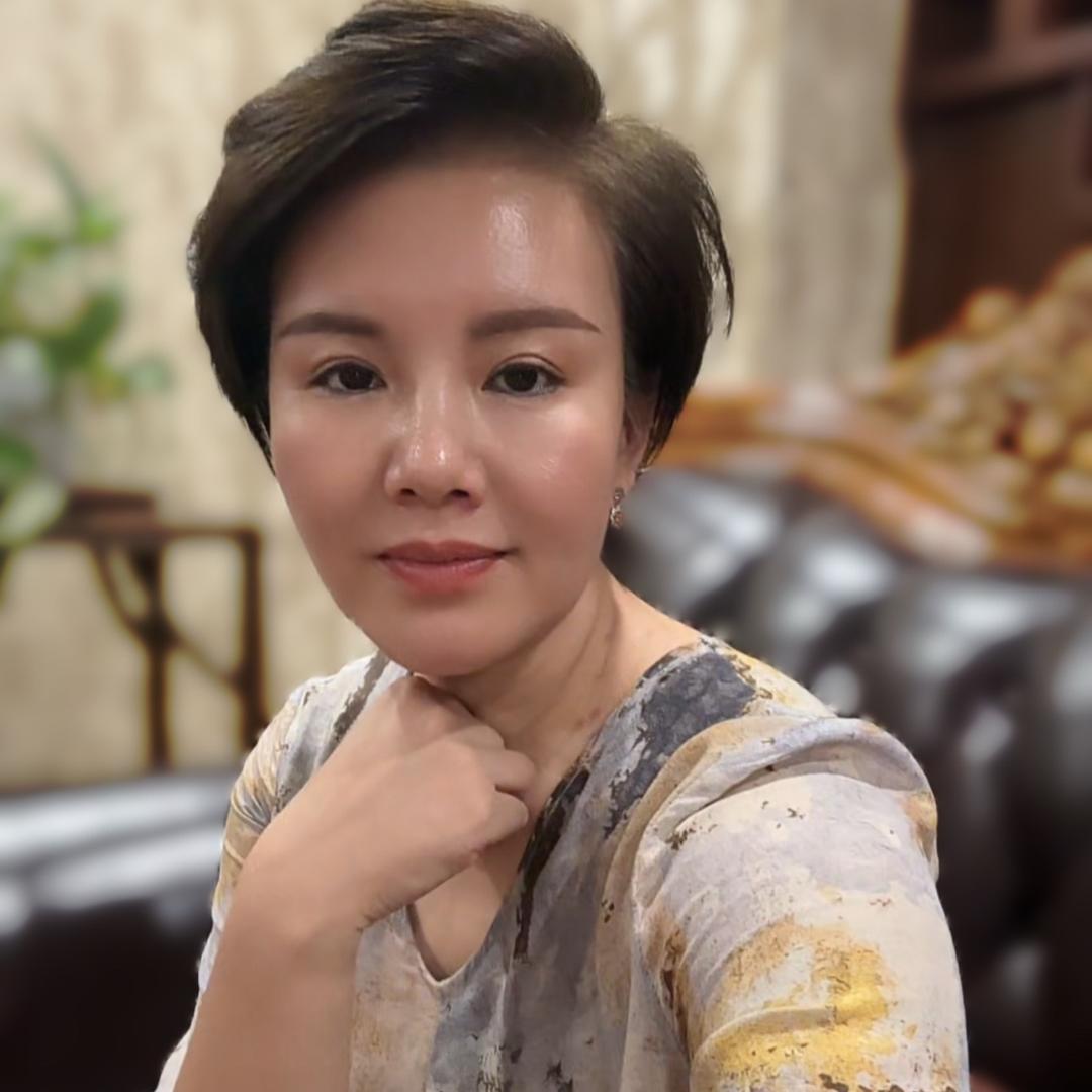 保定先姐卖瓷砖