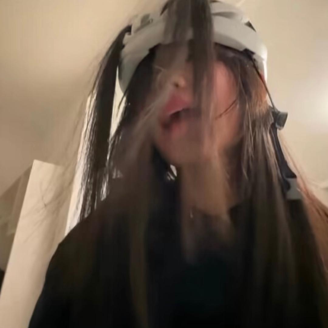 刚 刚醒”