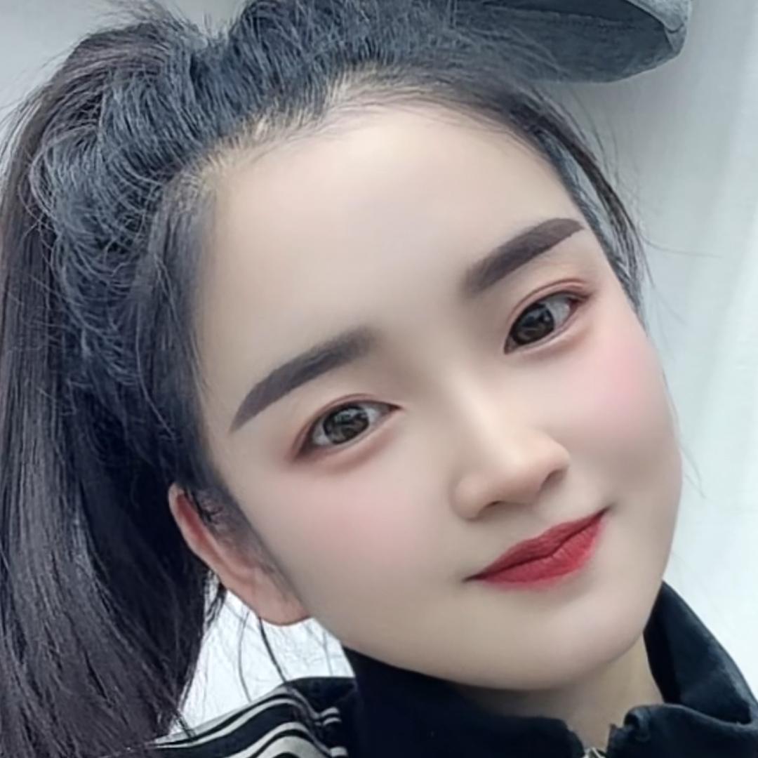 奔波路上的女人