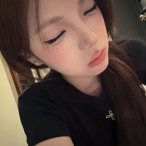 ฅ小᳐妍宝᳐ ฅ ੭