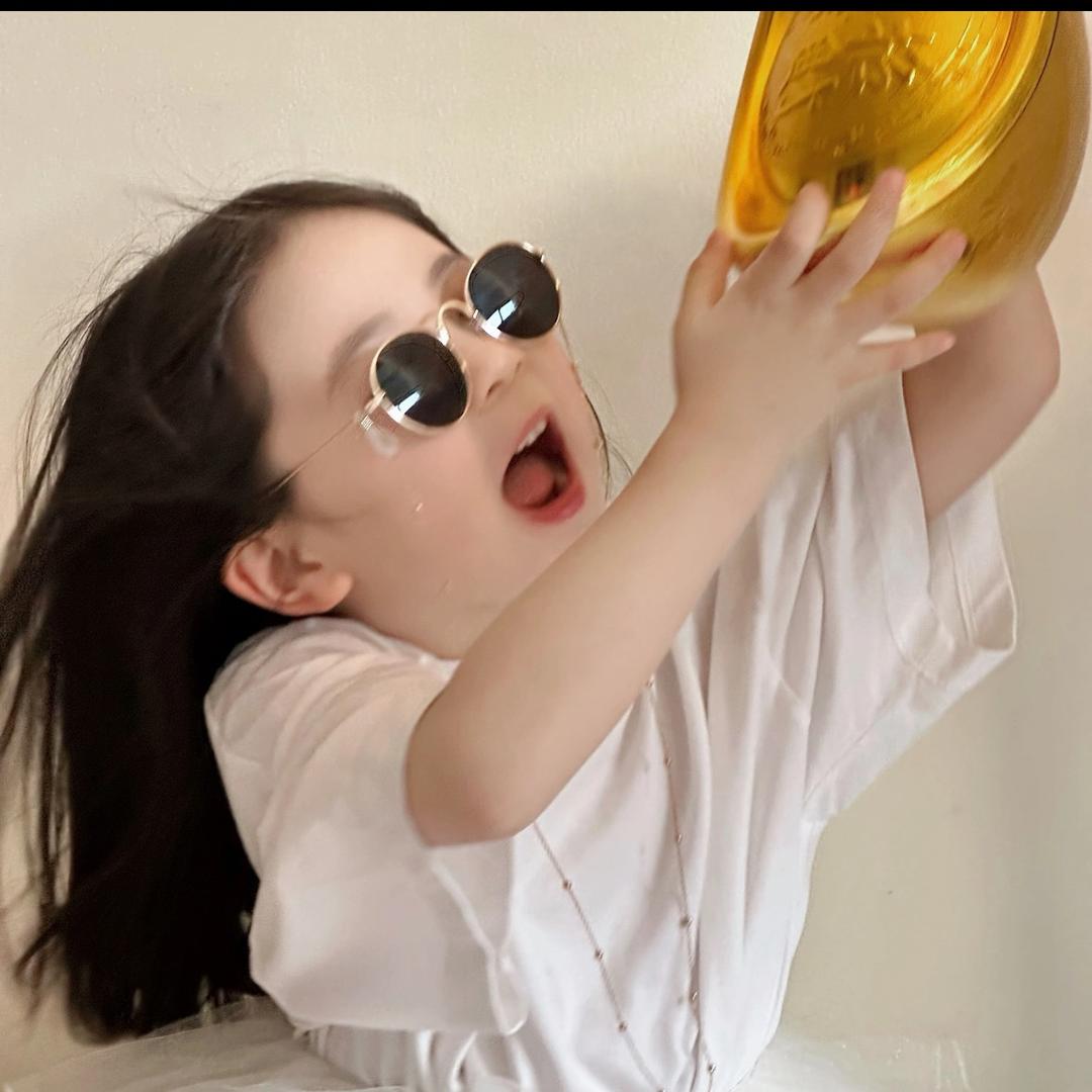与辉董行百货