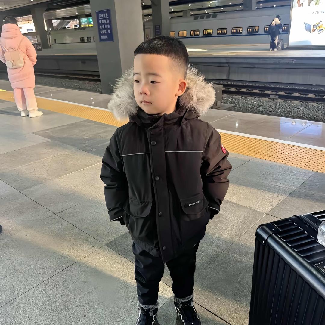 陳.