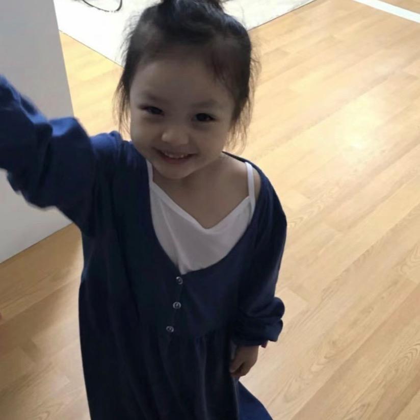 九 點 睡 .