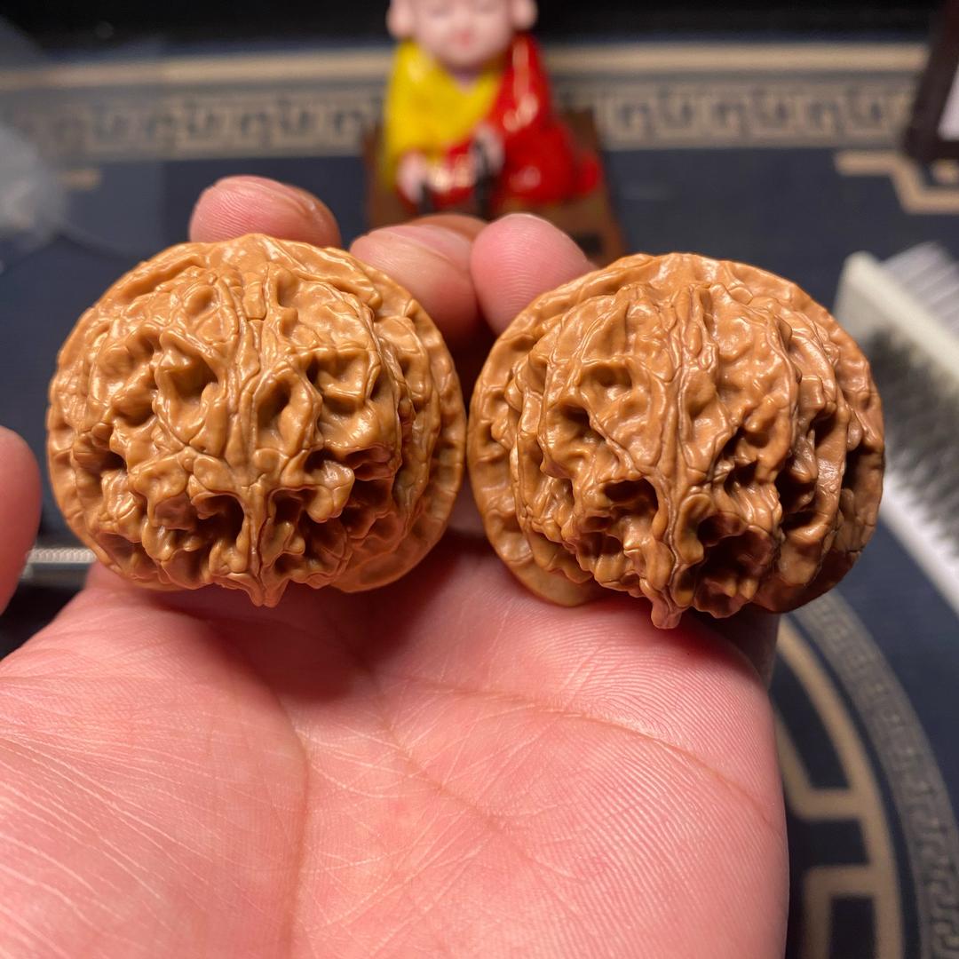 听梦精品文玩核桃