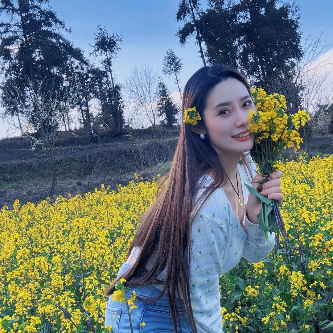 依依爱唱歌🎙️