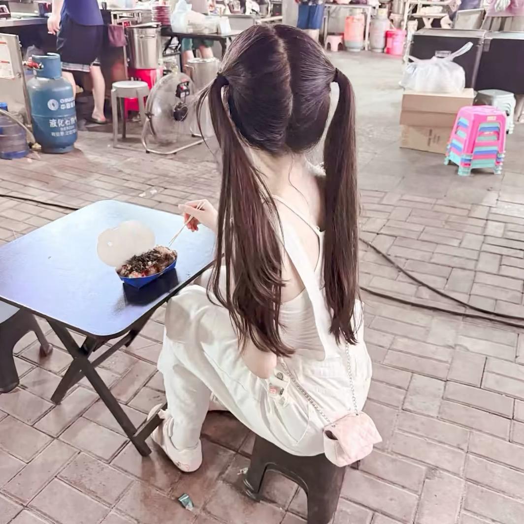 哼哼