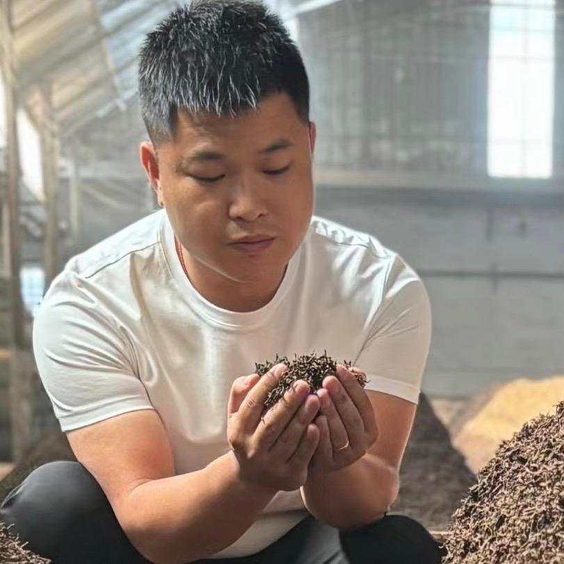 利德与普洱犟茶人