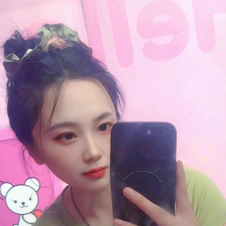 小丫丫爱追剧