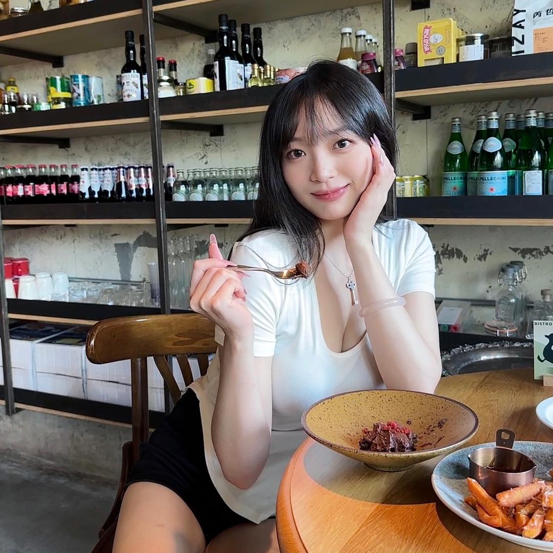 饭饭_