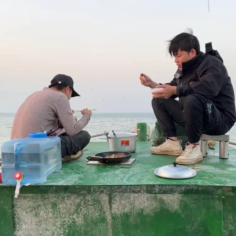 半个渔民钟少