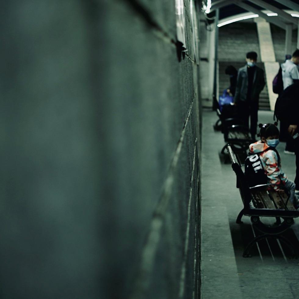 人间，无事人。