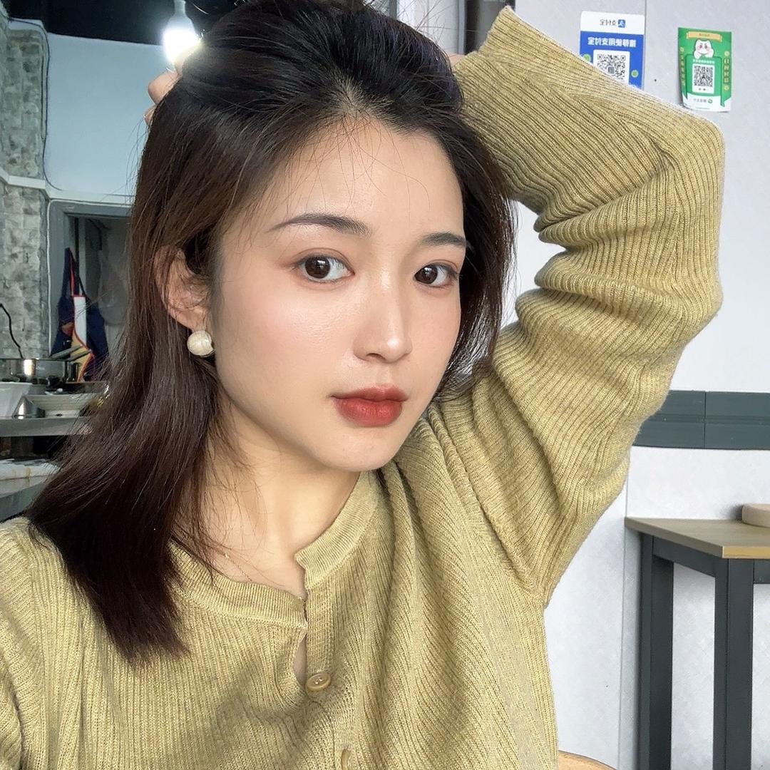 菁菁吖~