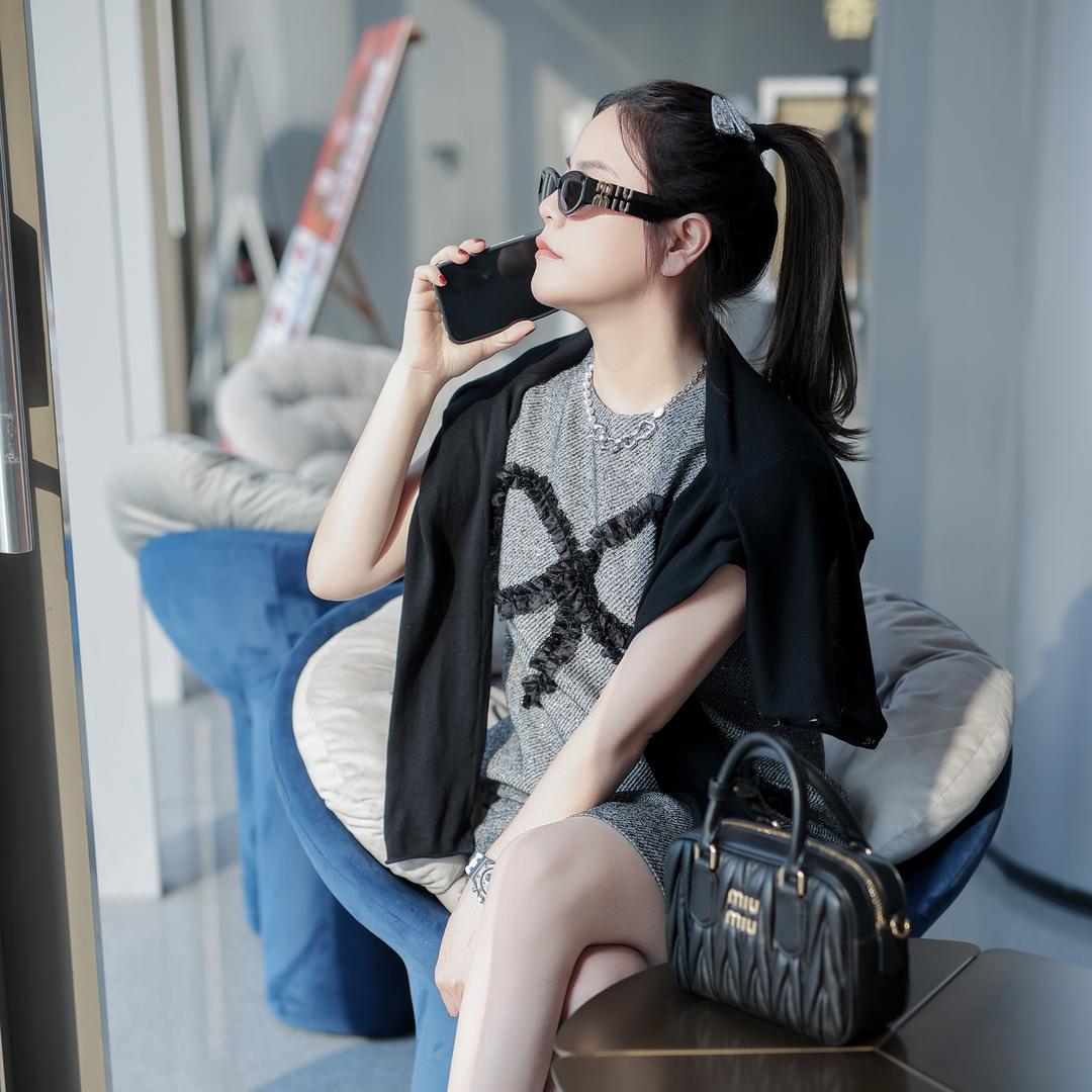 IYUU设计师品牌买手店【衣之独秀】