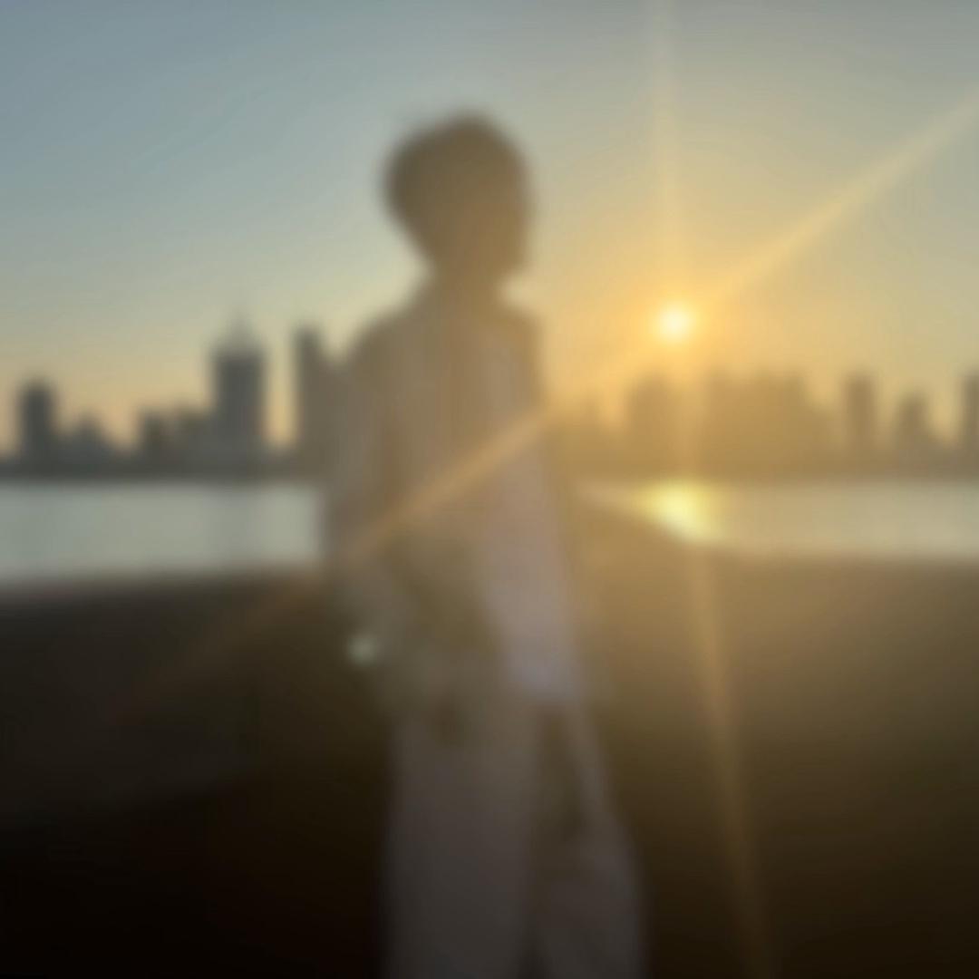 贺雅（地铁收出刀）