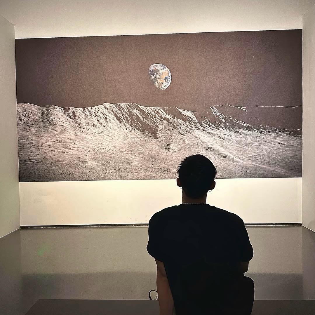 🌓🌒🌑🌘🌔🌙🌏🪐🌎🌍