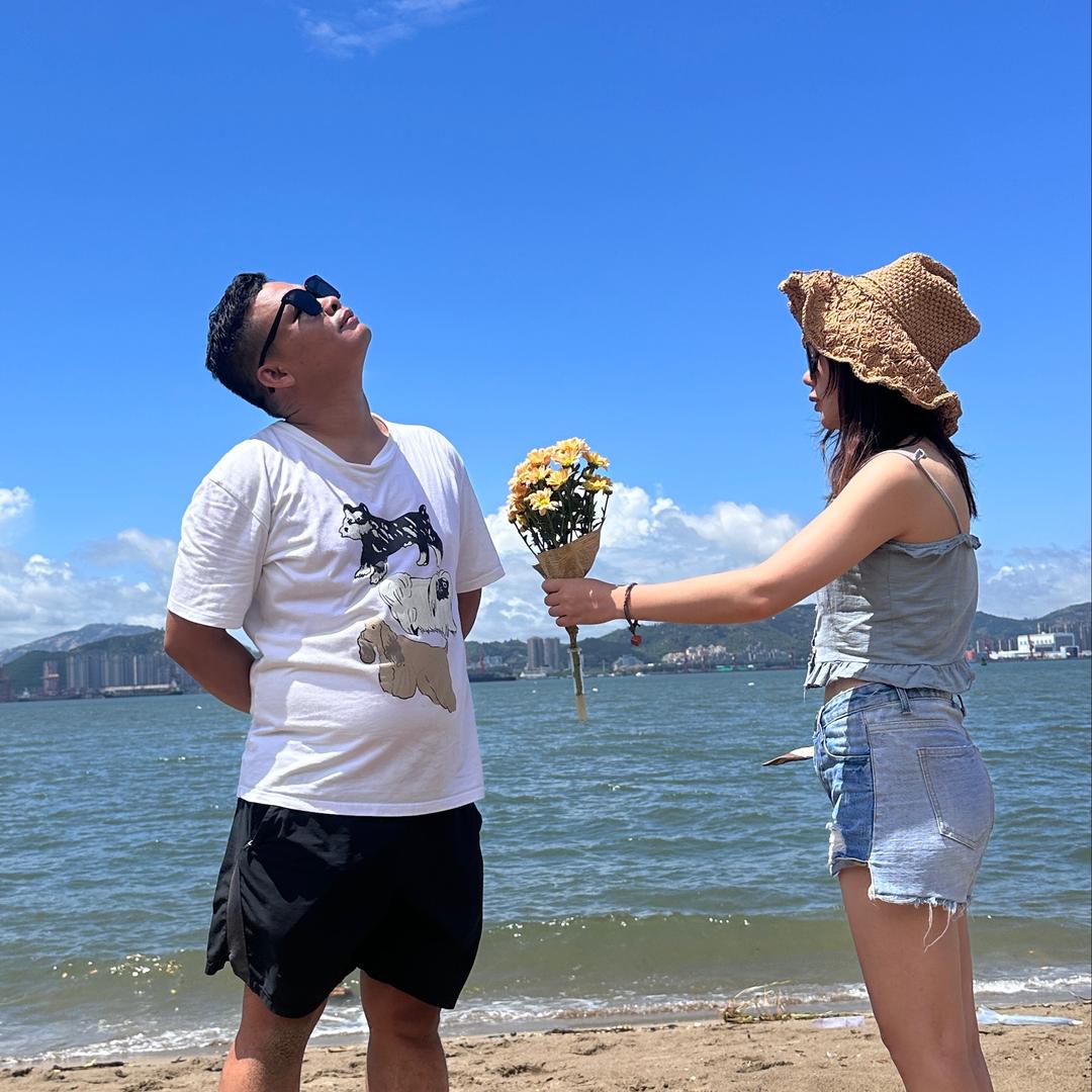 健哥小黑粉