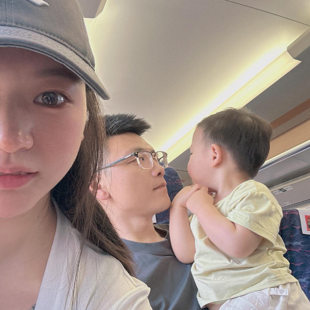 丹丹老师的机票生意