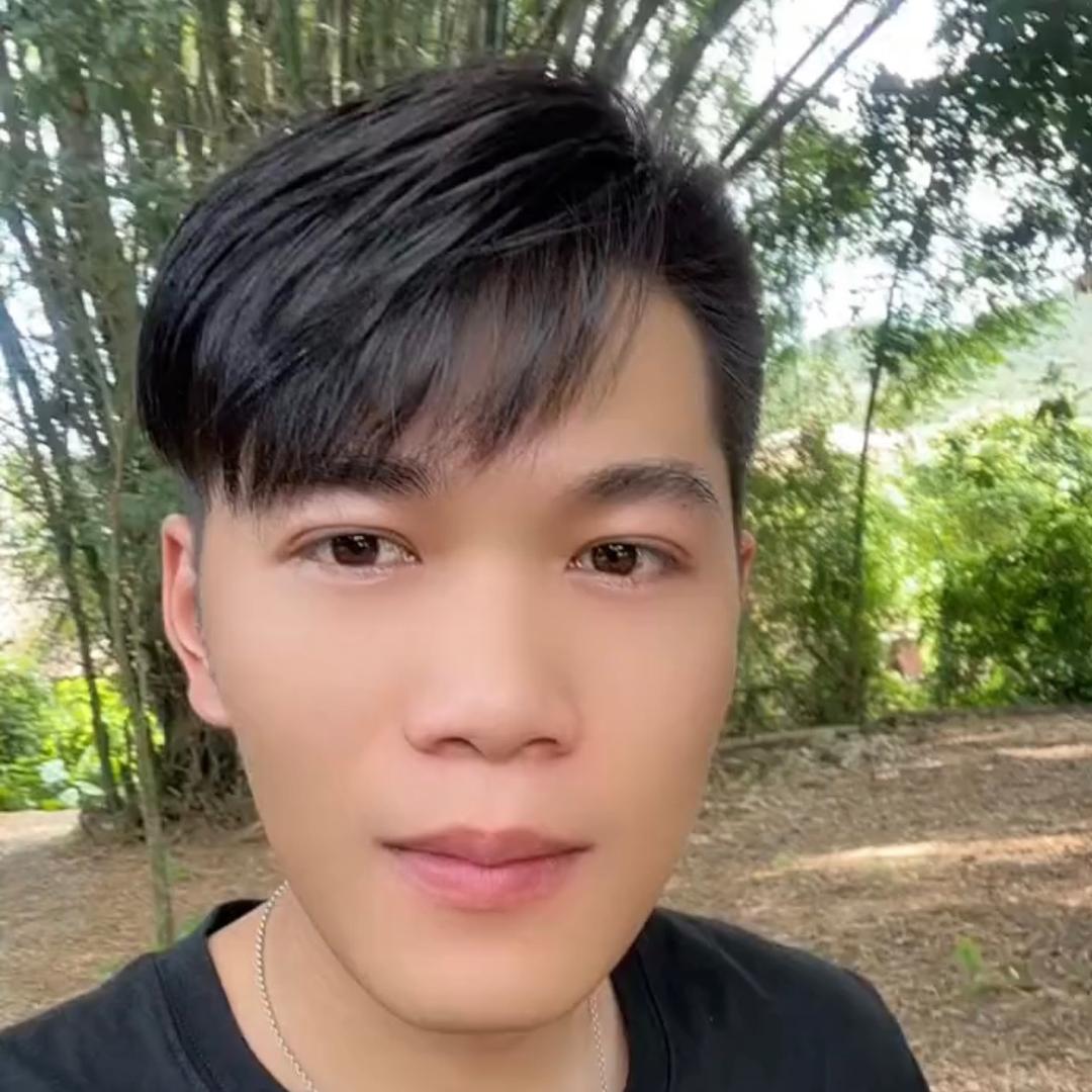 阿龙（8689）