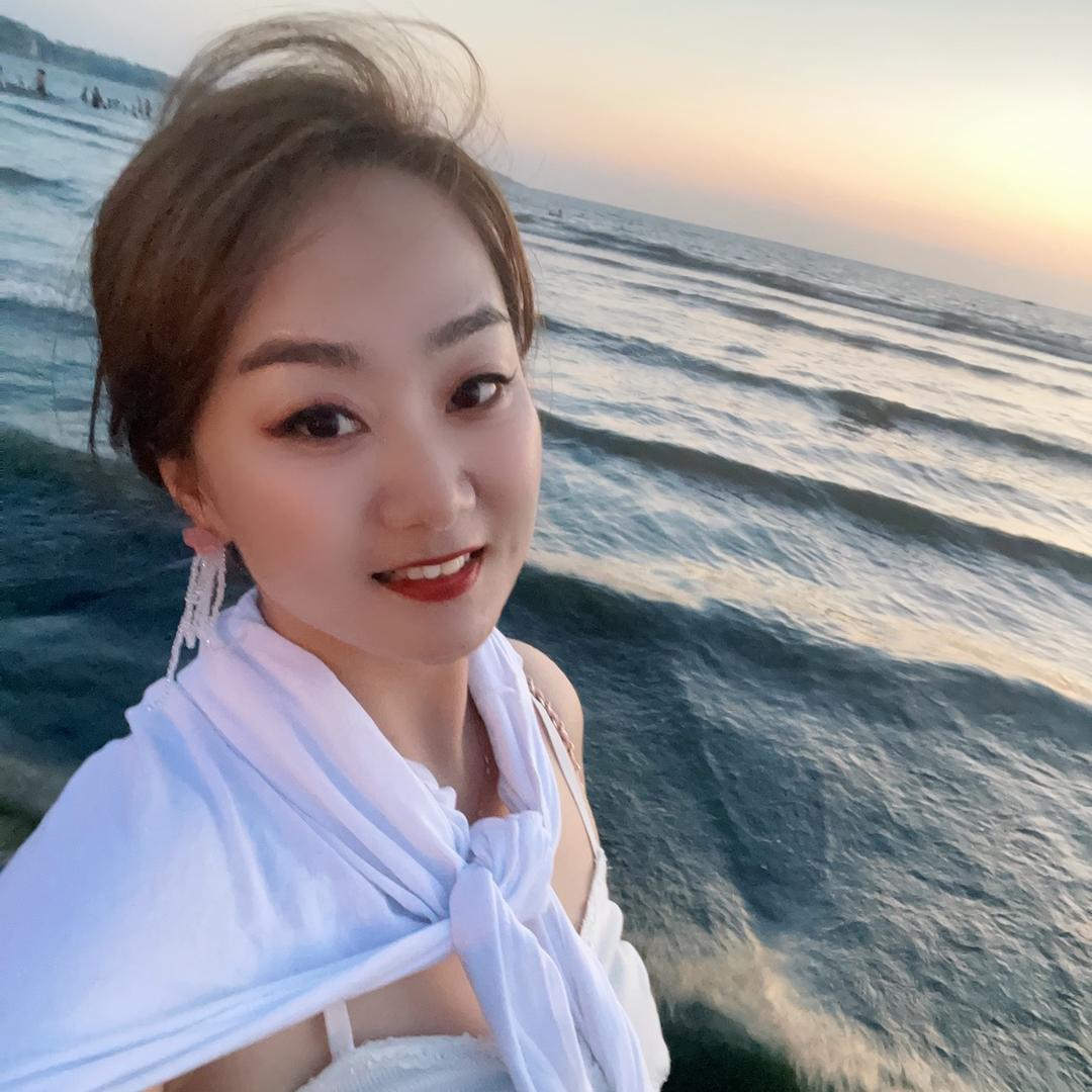 爱跳舞的小娟娟😘💗