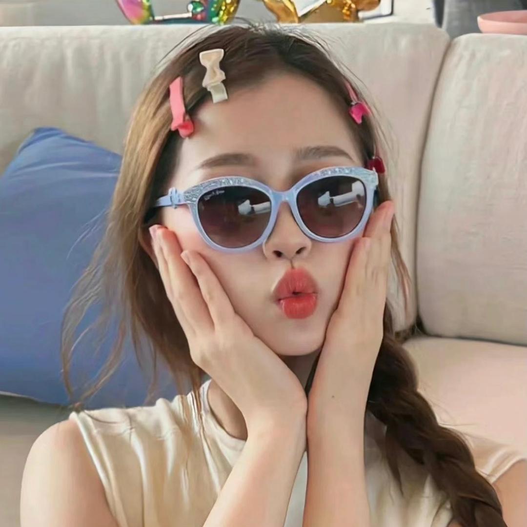 甜崽小果的头像