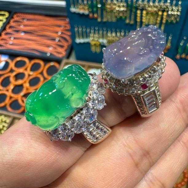 品上翡翠严选店