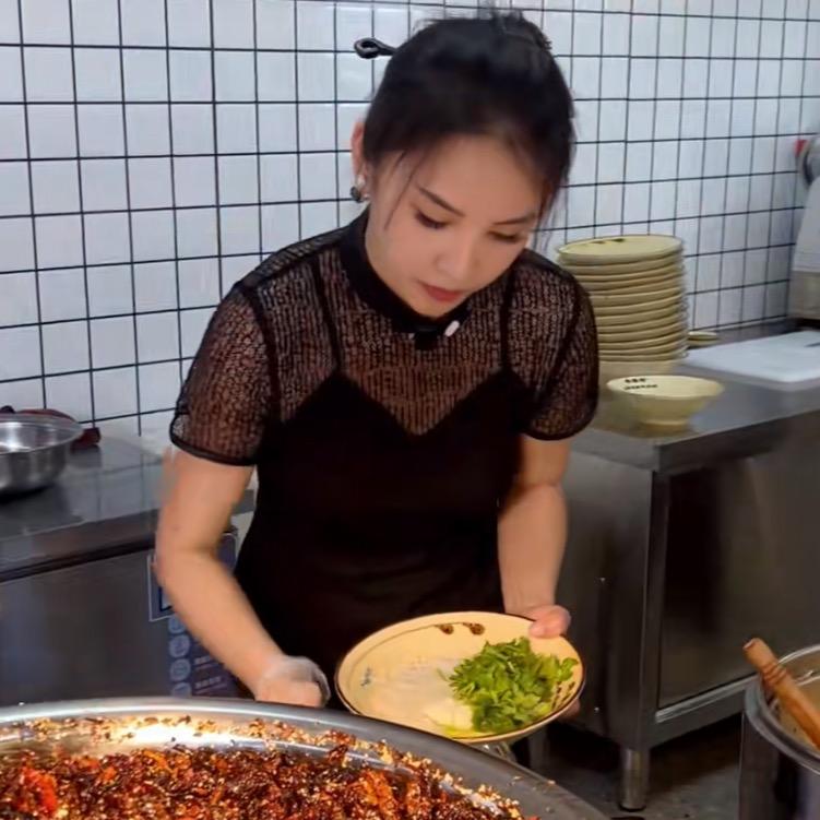 荣膳荷娇娇水城羊肉粉