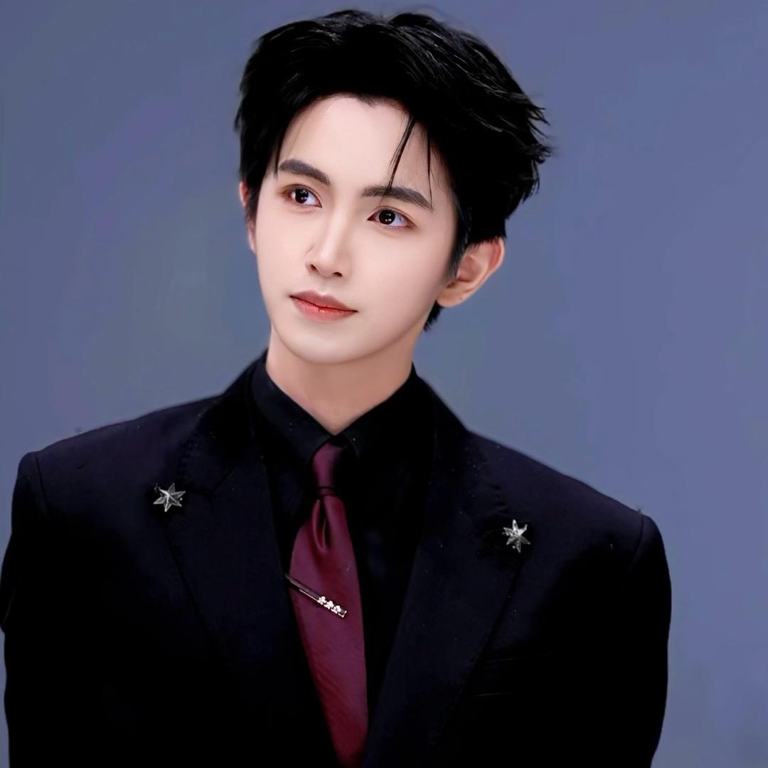 子钦🍬—训M（擂台陪跑二十轮版）