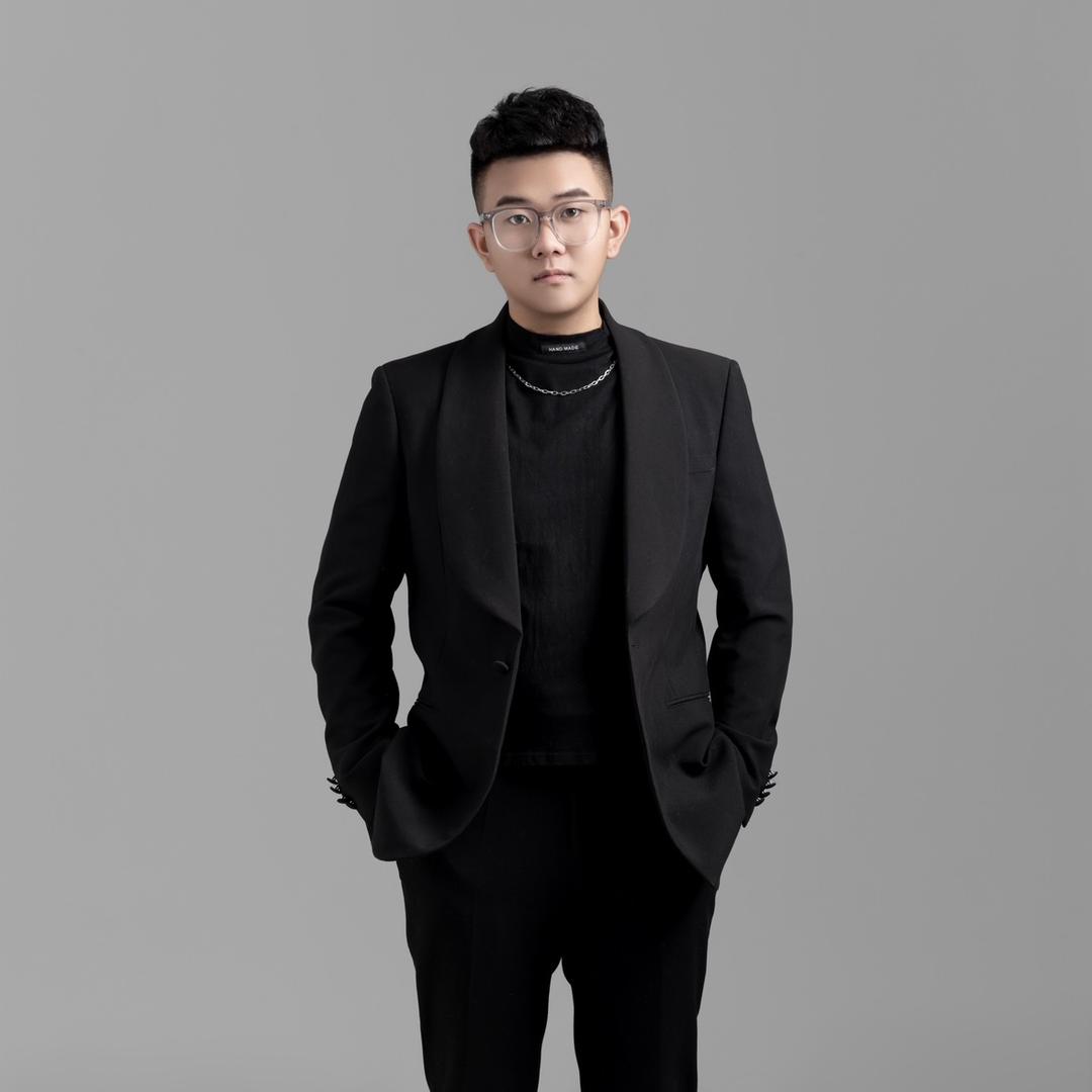 甄美发型工作室嘉俊