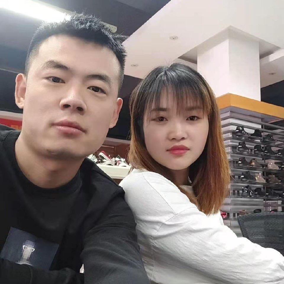 宏达 鞋服