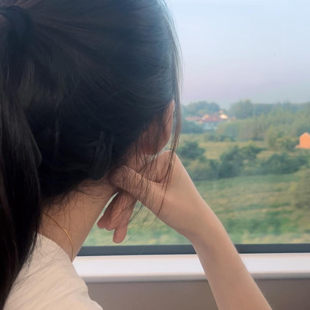 小艳（女人街CCJIA）