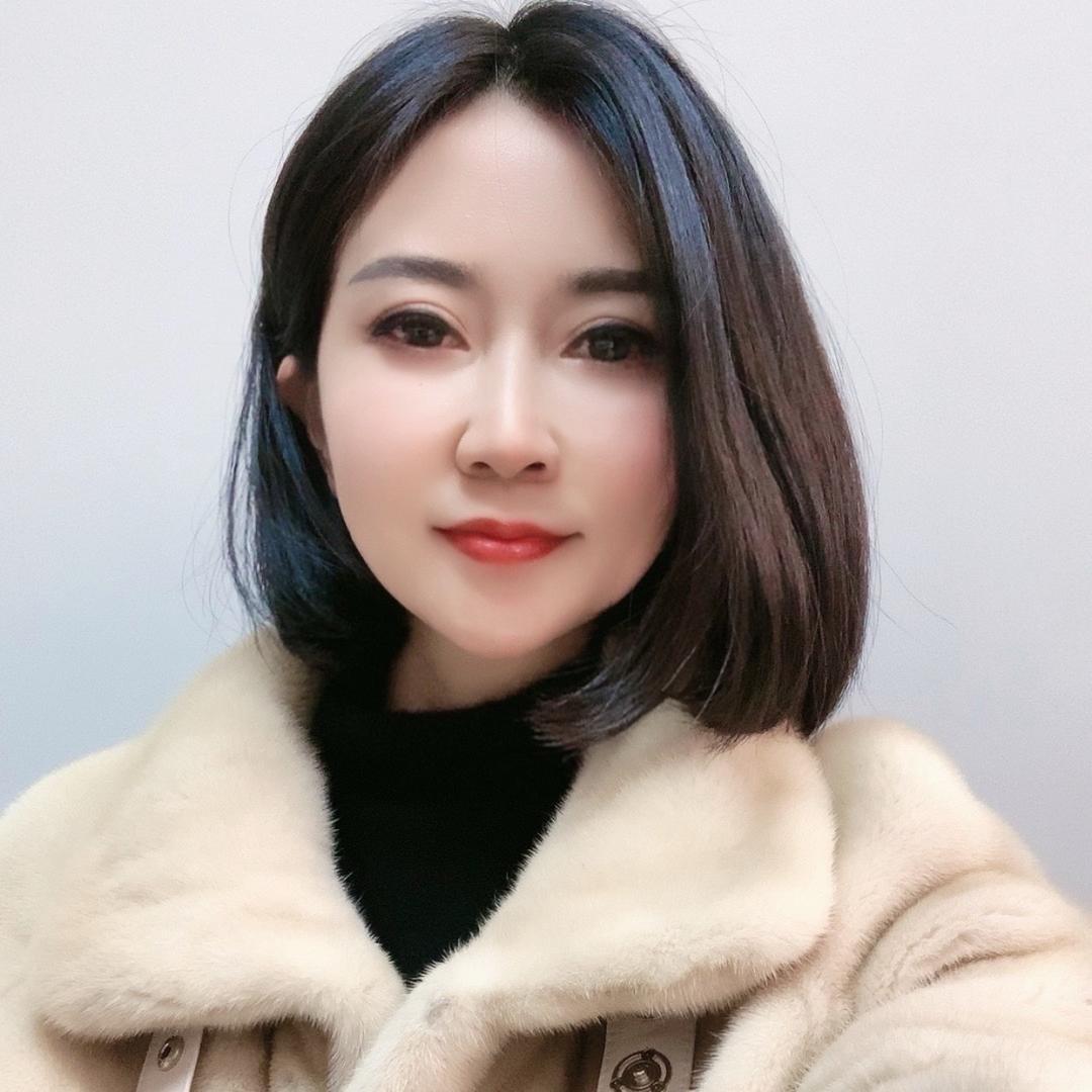 小蒋羊绒真丝服饰店小号