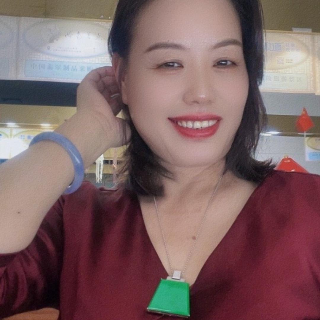 用户碧玲珑翡翠直播