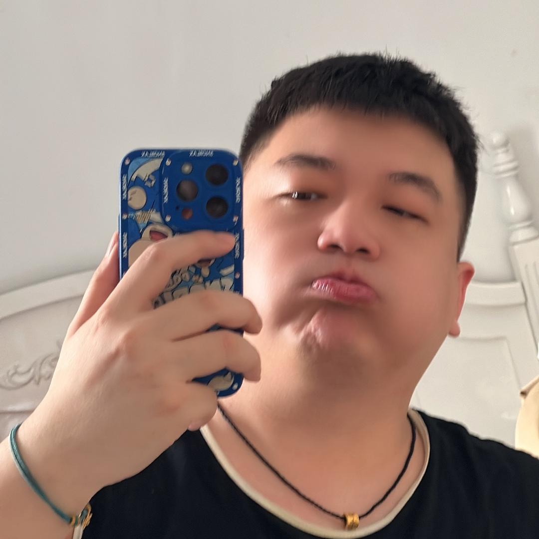 一个苗条的胖子