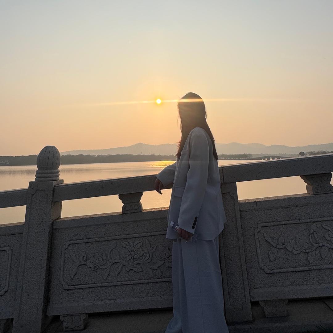 。